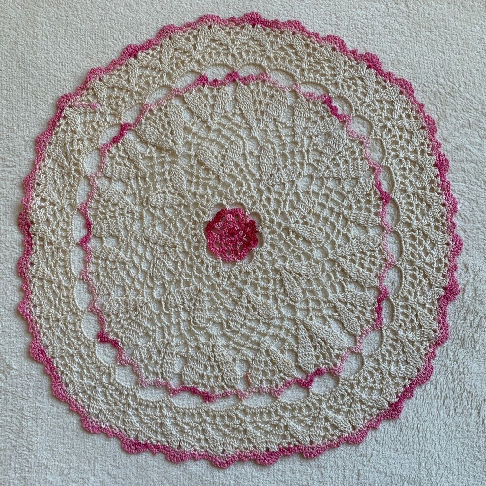 Handmade Crochet Circle Doily in Cream & Pink Scalloped Edges Vintage 17 x 17